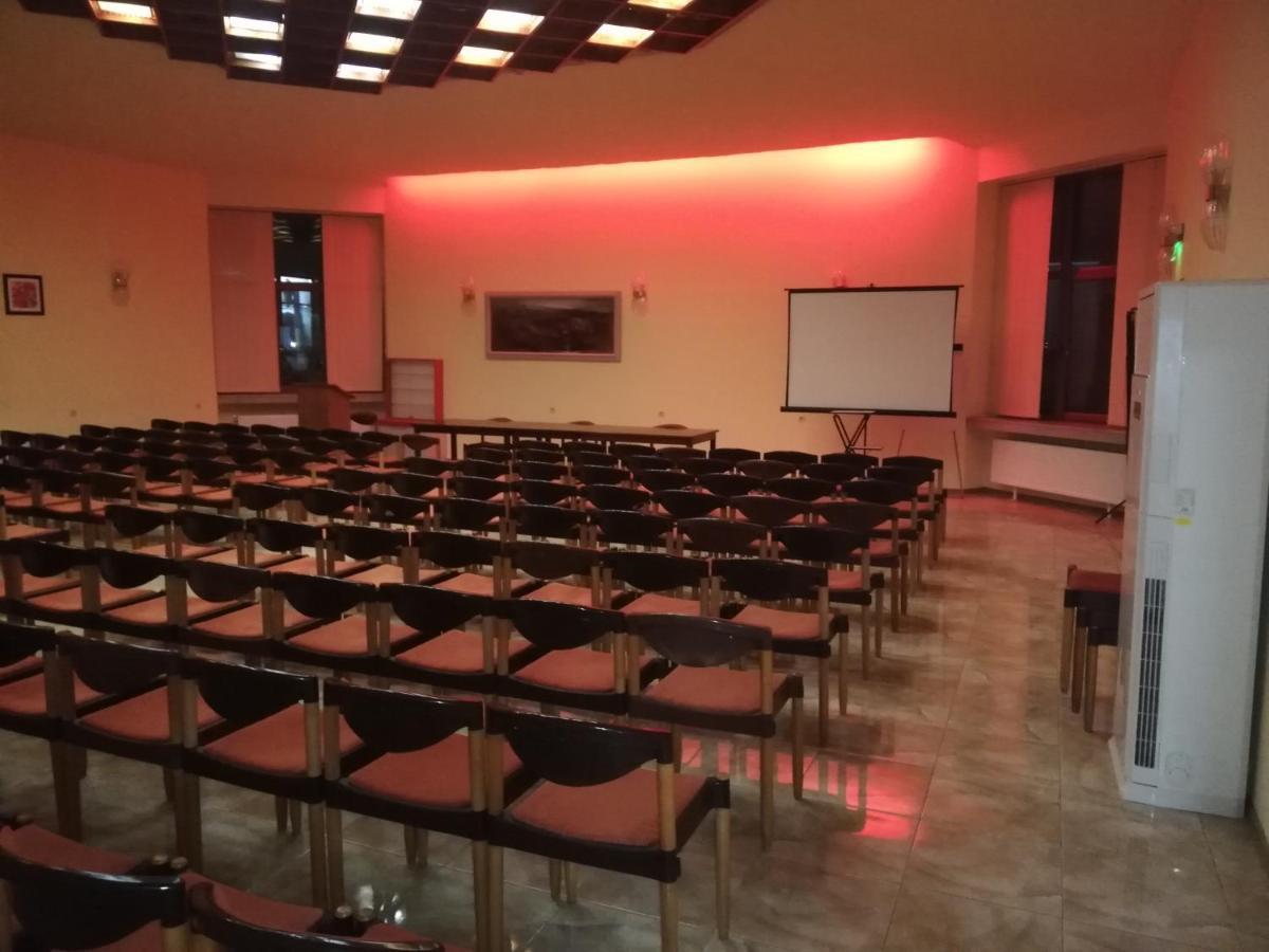 Apart Hotel Central Razgrad Luaran gambar