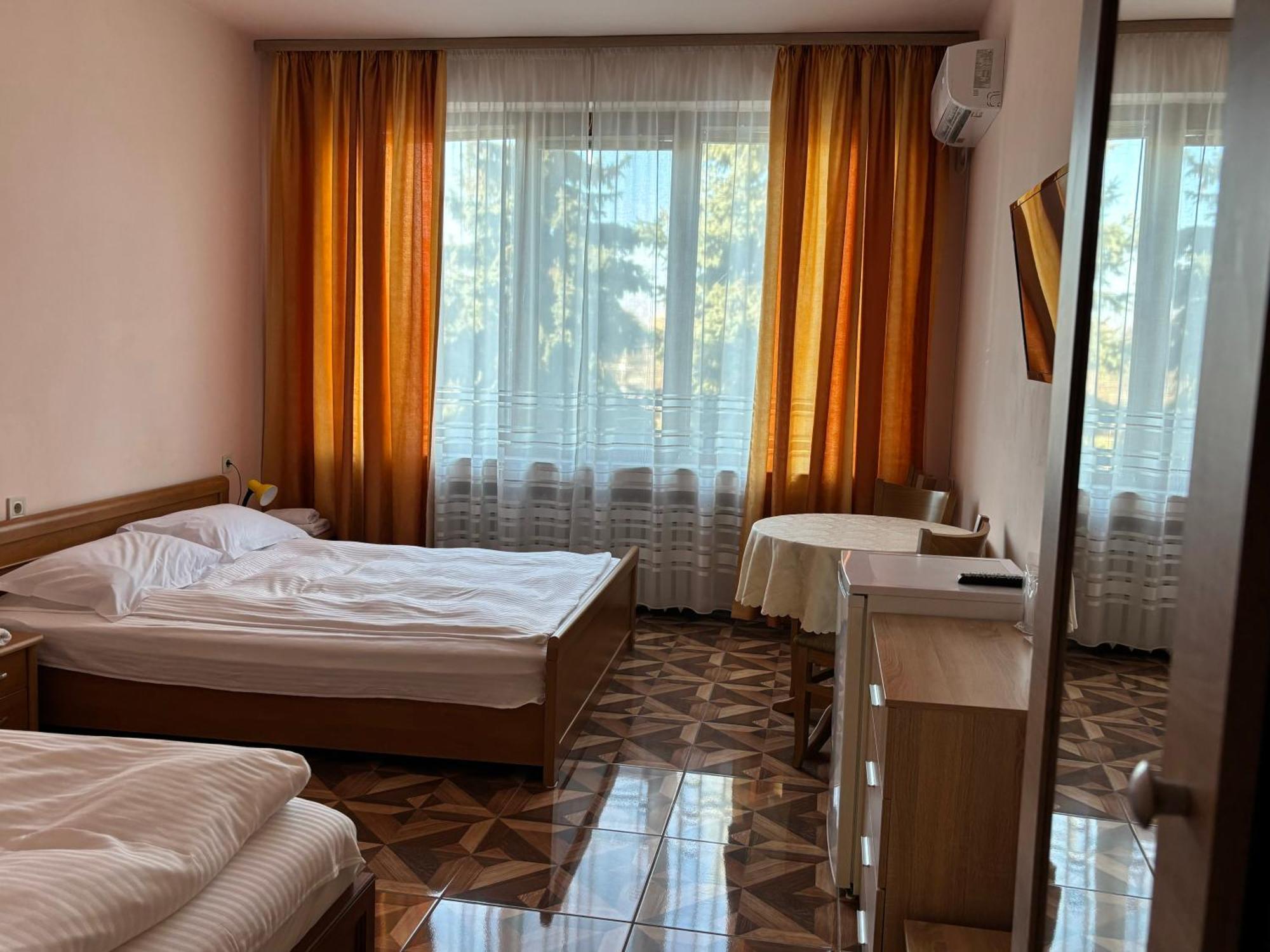 Apart Hotel Central Razgrad Luaran gambar